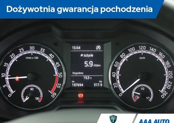 Skoda Octavia cena 42000 przebieg: 197693, rok produkcji 2018 z Kazimierza Wielka małe 211
